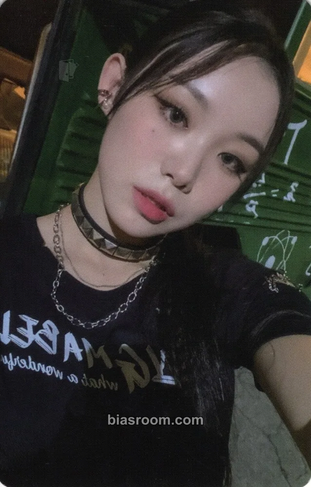 Suhyeon The Billage of Perception: Chapter Two Photocard - Billlie - Billlie K-pop photocard