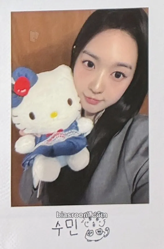 Soomin Beyond Beauty Photocard - tripleS - tripleS K-pop photocard