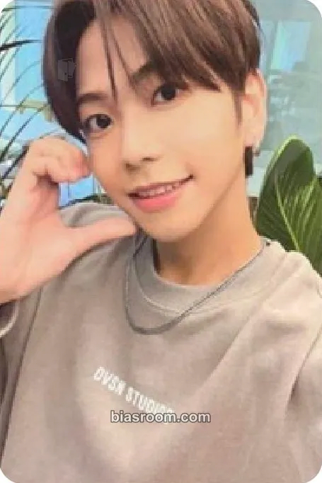 Anthonny First fanmeeting in Japan <FLARE > Photocard - TOZ - TOZ K-pop photocard