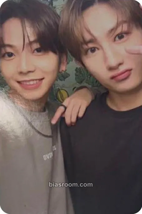 First fanmeeting in Japan <FLARE > Photocard - TOZ - TOZ K-pop photocard