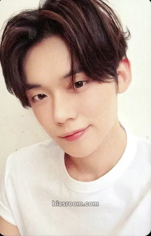 Yeonjun Summer Together Photocard - TOMORROW X TOGETHER - TOMORROW X TOGETHER K-pop photocard