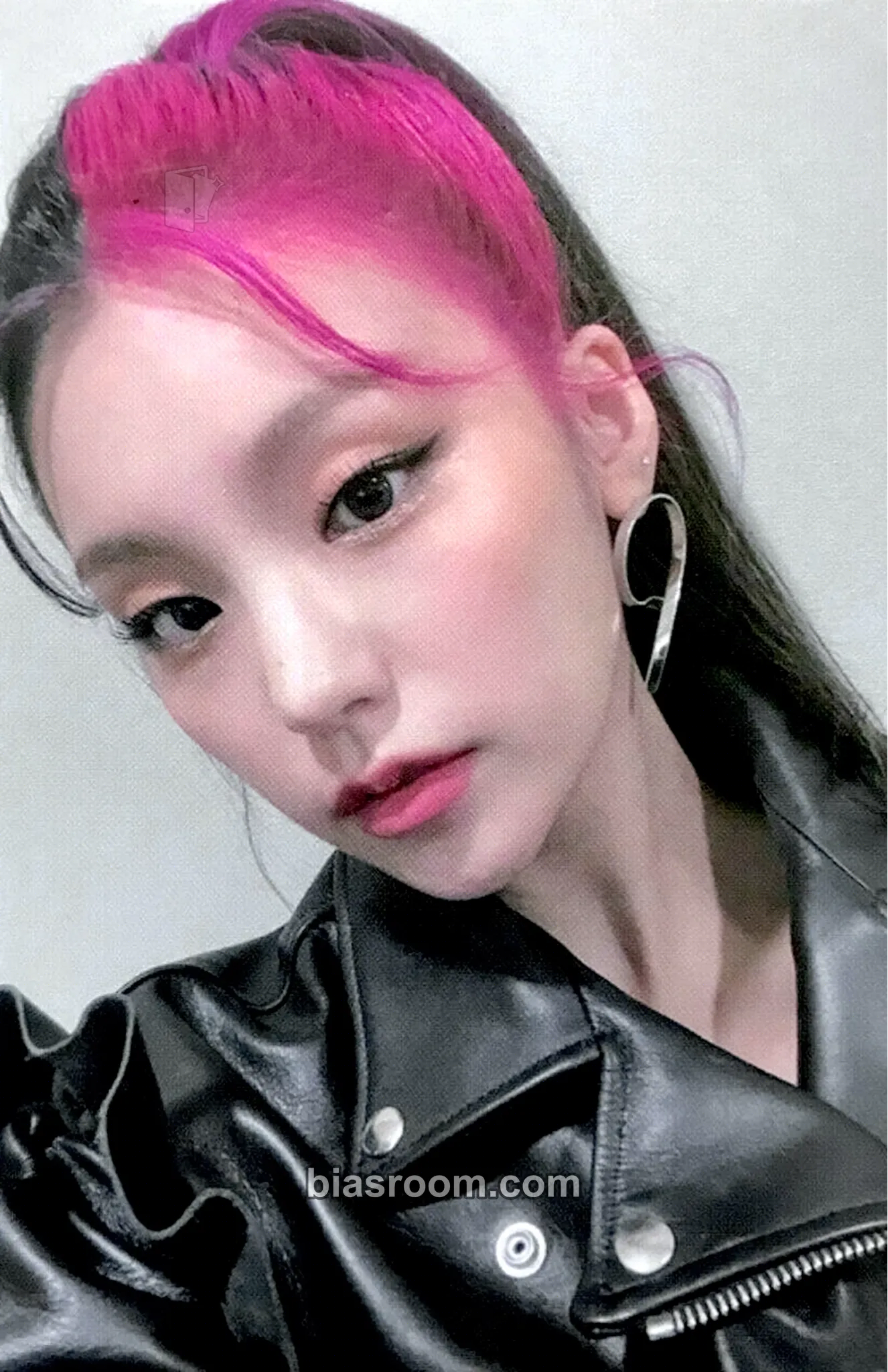 Yeji Crazy in Love Photocard - ITZY - ITZY K-pop photocard