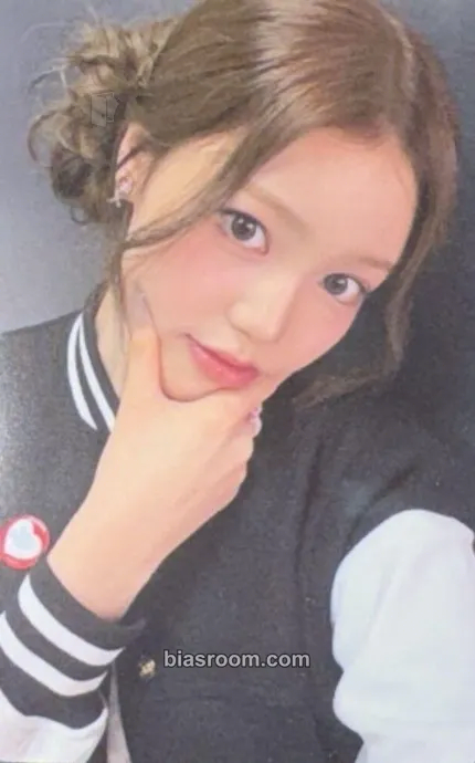 Jeong Saebi KCON 2025 Photocard - izna - izna K-pop photocard