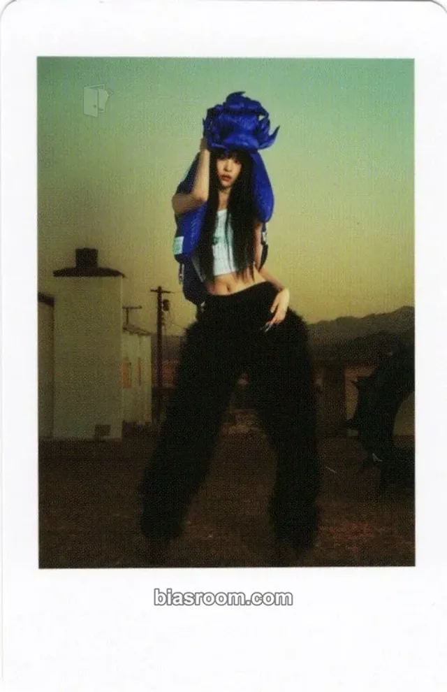 ALLDAY PROJECT - ALLDAY PROJECT Album withmuu pob (pre-order benefit) photocard pack version polaroid