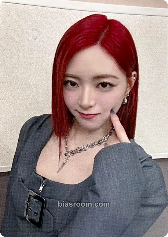 Yuna Algorhythm Photocard - ITZY - ITZY K-pop photocard
