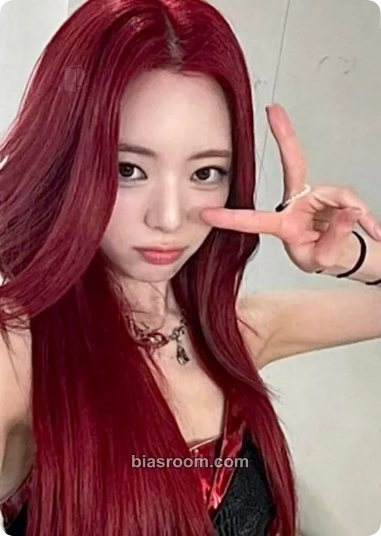 Yuna Algorhythm Photocard - ITZY - ITZY K-pop photocard
