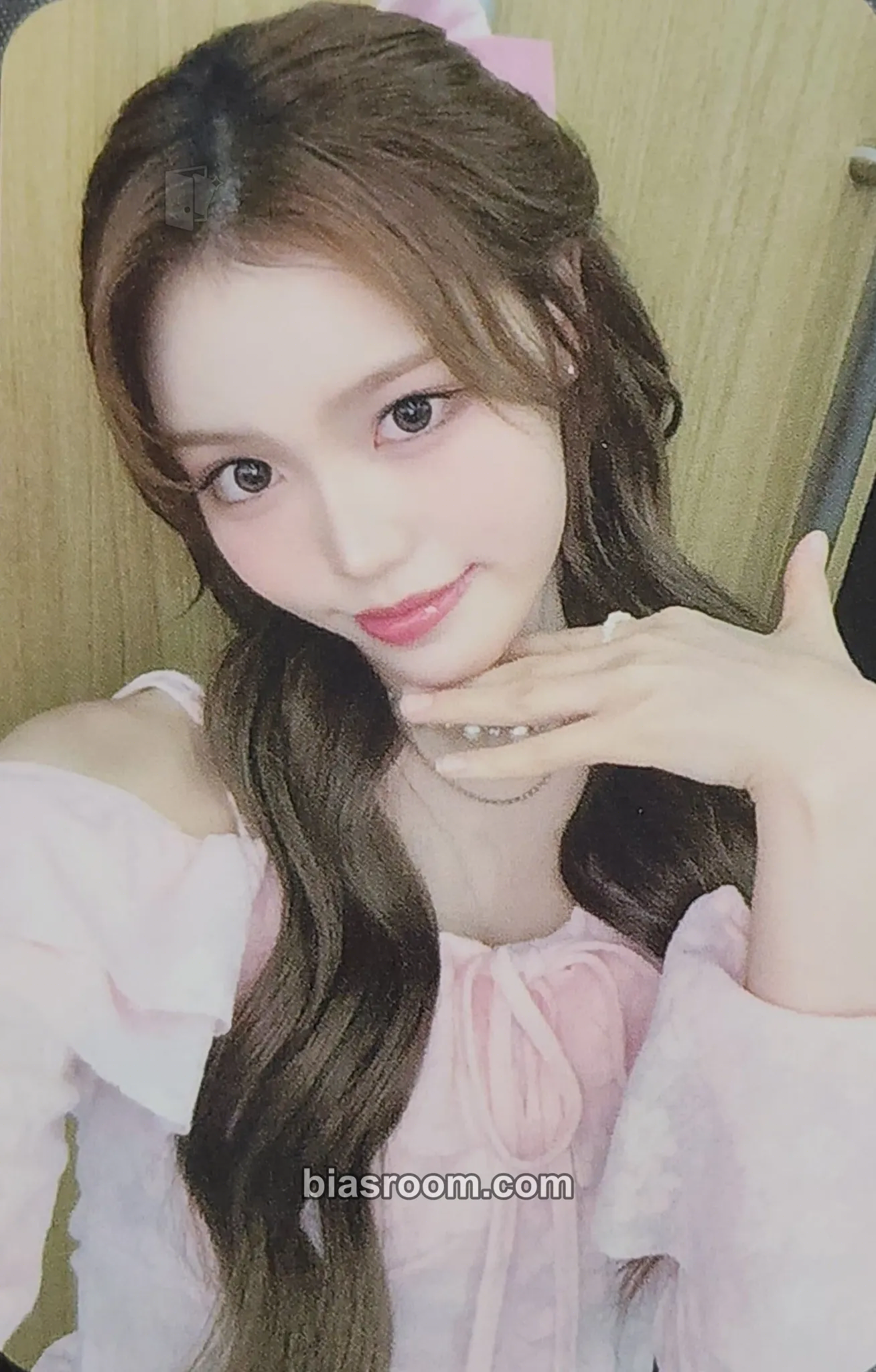Jeong Saebi The Show Photocard - izna - izna K-pop photocard