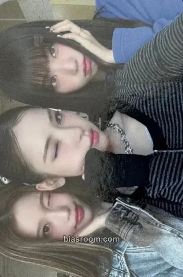 izna - Mai - BEEP Album broadcast gift 7th attendance gift