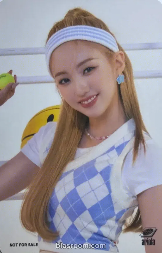 Yeseo FLY-UP Photocard - Kep1er - Kep1er K-pop photocard