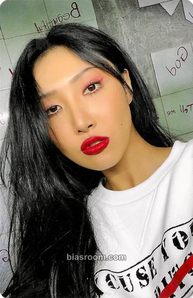 Hwasa Guilty Pleasure Photocard - MAMAMOO - MAMAMOO K-pop photocard