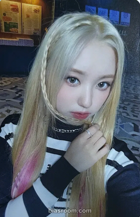 Yeseo TROUBLESHOOTER Photocard - Kep1er - Kep1er K-pop photocard