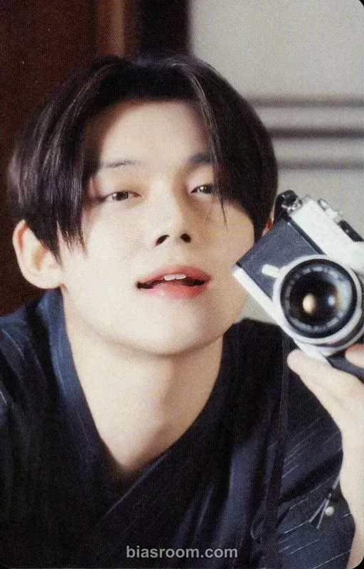 Yeonjun Summer Together Photocard - TOMORROW X TOGETHER - TOMORROW X TOGETHER K-pop photocard