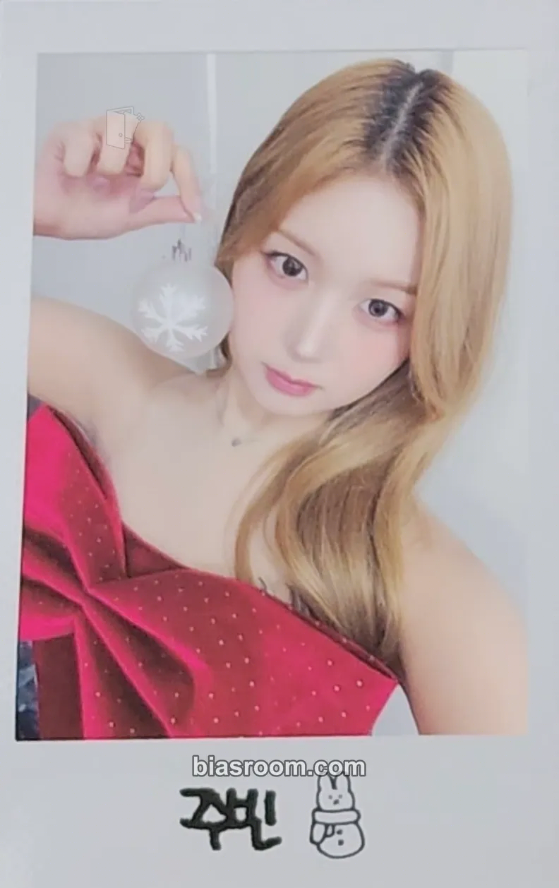 Joobin Beyond Beauty Photocard - tripleS - tripleS K-pop photocard