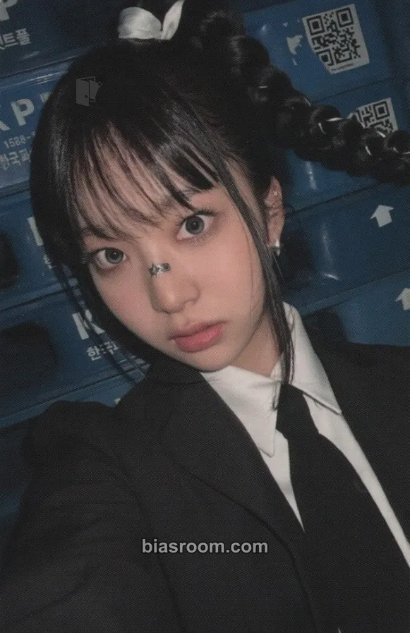 De_Hana The A(e)nd Photocard - Cosmosy - Cosmosy K-pop photocard