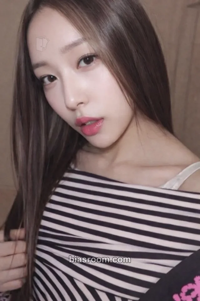 Min Jiwoon - Min Jiwoon - Pink, then grey Album album photocard korean album solo album