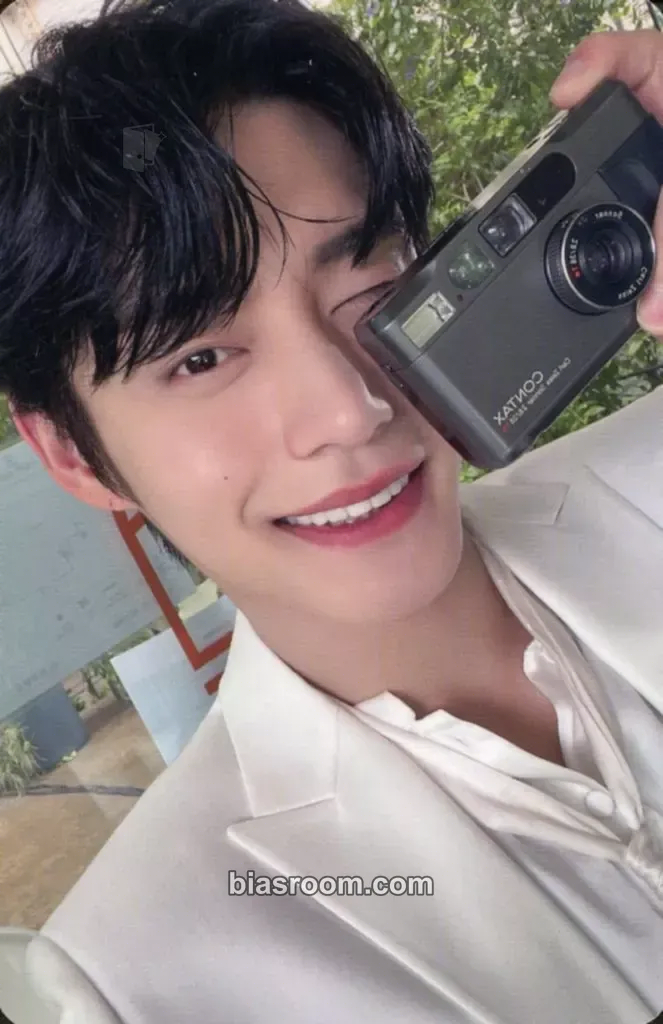 Jiwoong 2023 Fan-con Photocard - ZEROBASEONE - ZEROBASEONE K-pop photocard