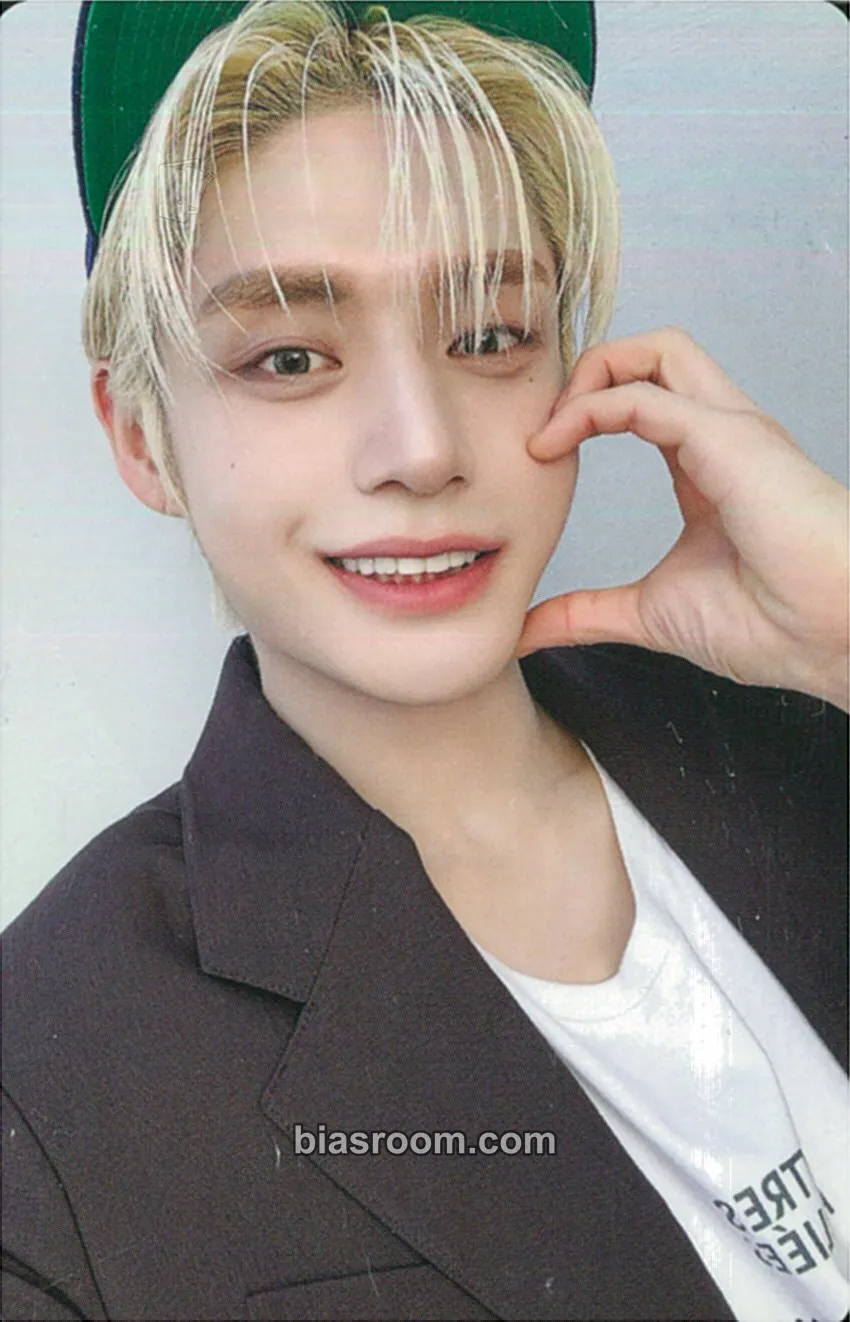 Jiwoong Prezent Photocard - ZEROBASEONE - ZEROBASEONE K-pop photocard