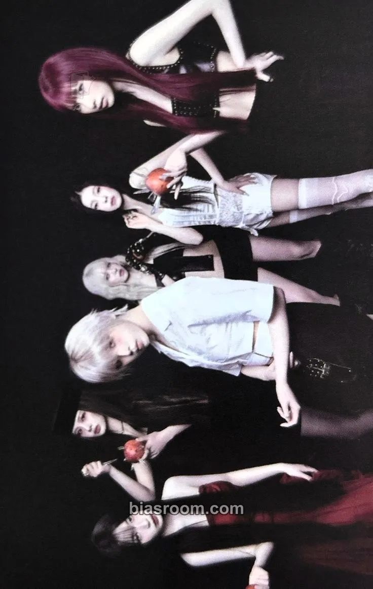 Blue Valentine Photocard - NMIXX - NMIXX K-pop photocard