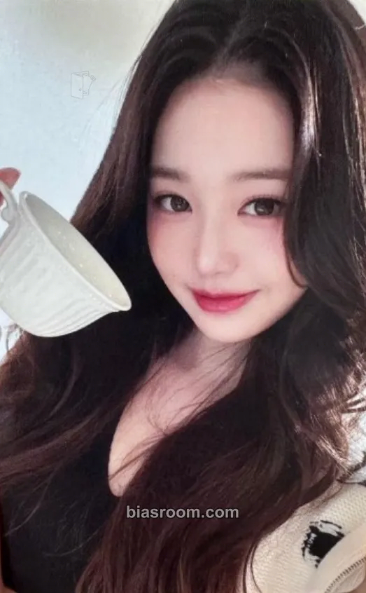 Wonyoung IVE EMPATHY Photocard - IVE - IVE K-pop photocard