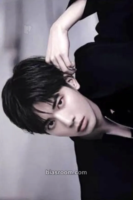 Taehyun GOOD BOY GONE BAD Photocard - TOMORROW X TOGETHER - TOMORROW X TOGETHER K-pop photocard