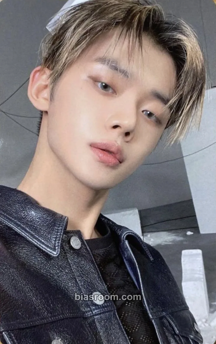 Yeonjun GOOD BOY GONE BAD Photocard - TOMORROW X TOGETHER - TOMORROW X TOGETHER K-pop photocard