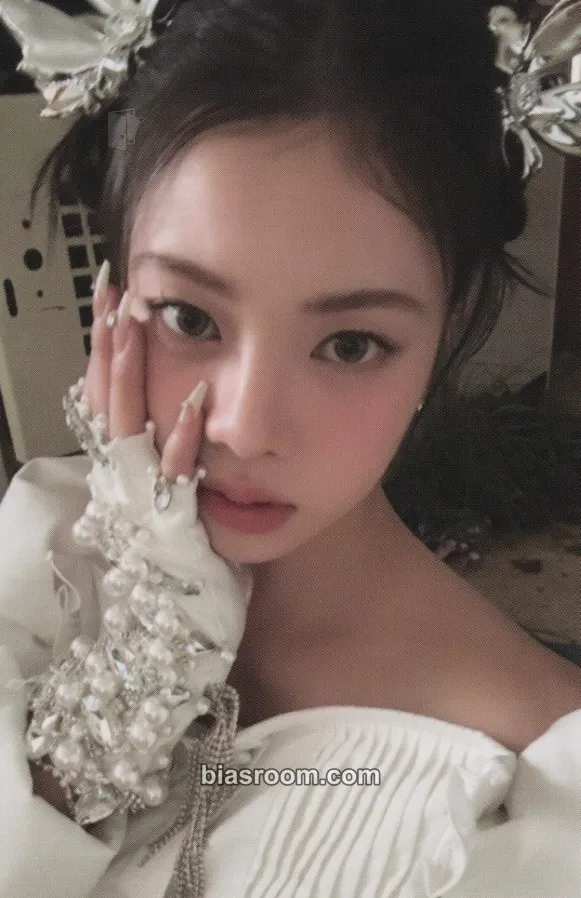 A’Mei The A(e)nd Photocard - Cosmosy - Cosmosy K-pop photocard