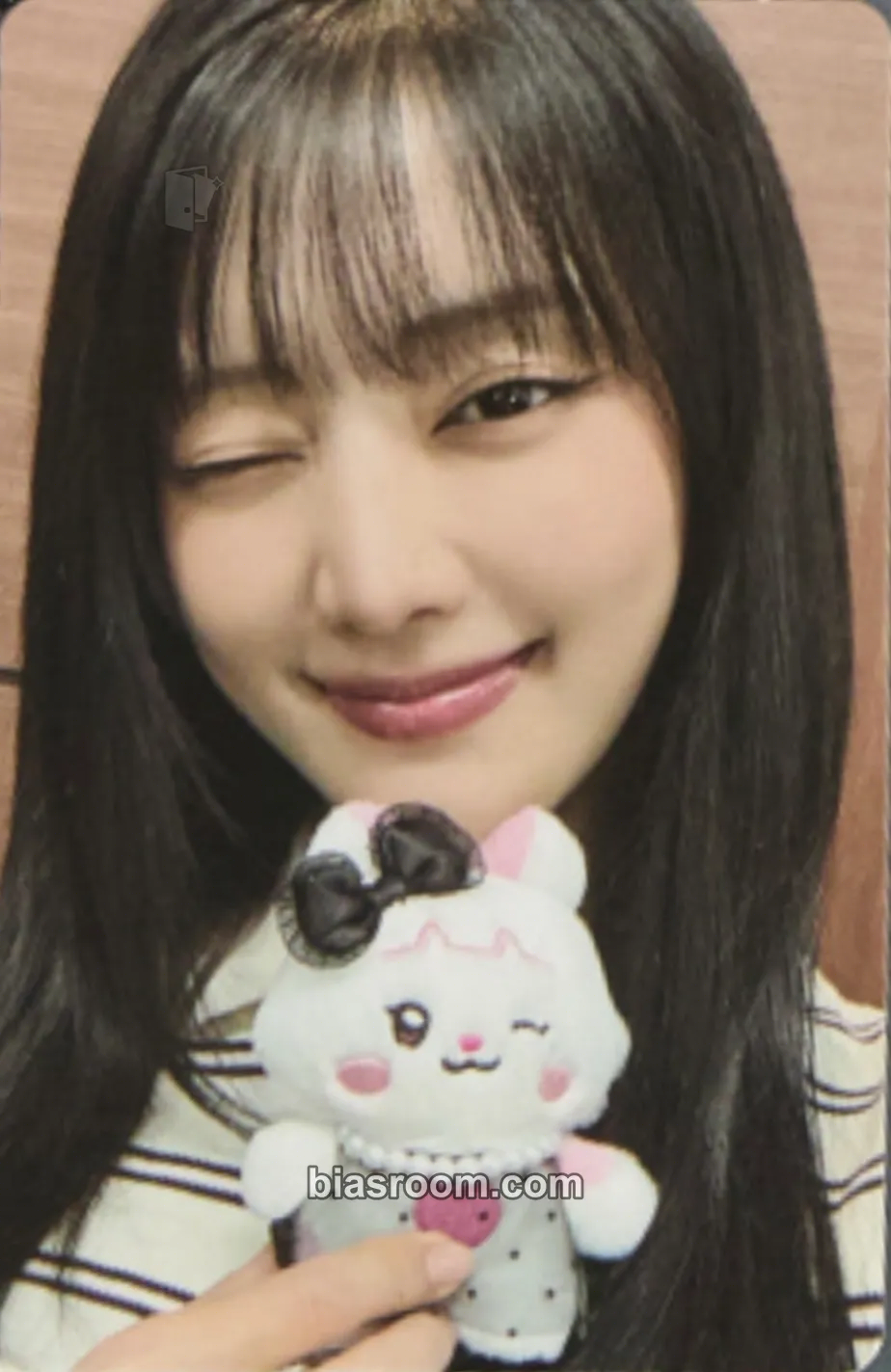 Minnie We are Photocard - i-dle - i-dle K-pop photocard