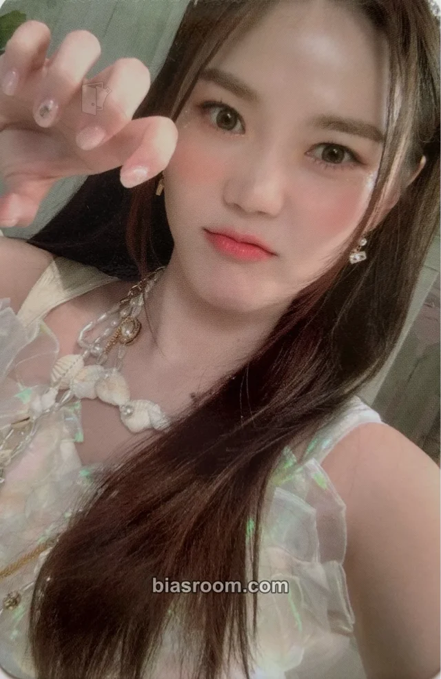 OH MY GIRL - Hyojung - Golden Hourglass Album album photocard light version