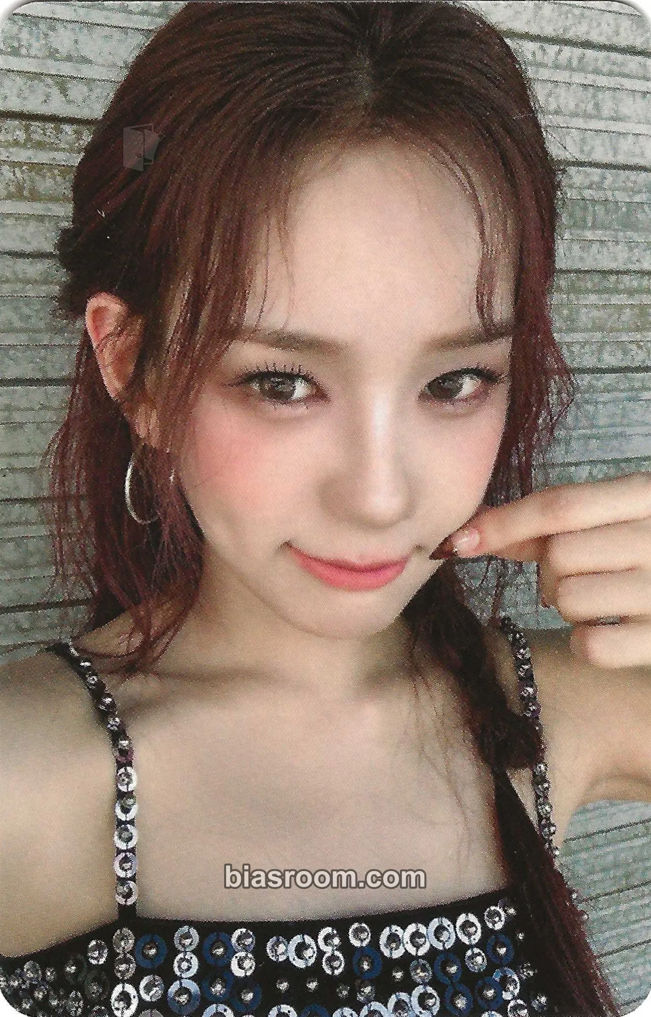 Ryu Sarang Not Just Pretty Photocard - izna - izna K-pop photocard