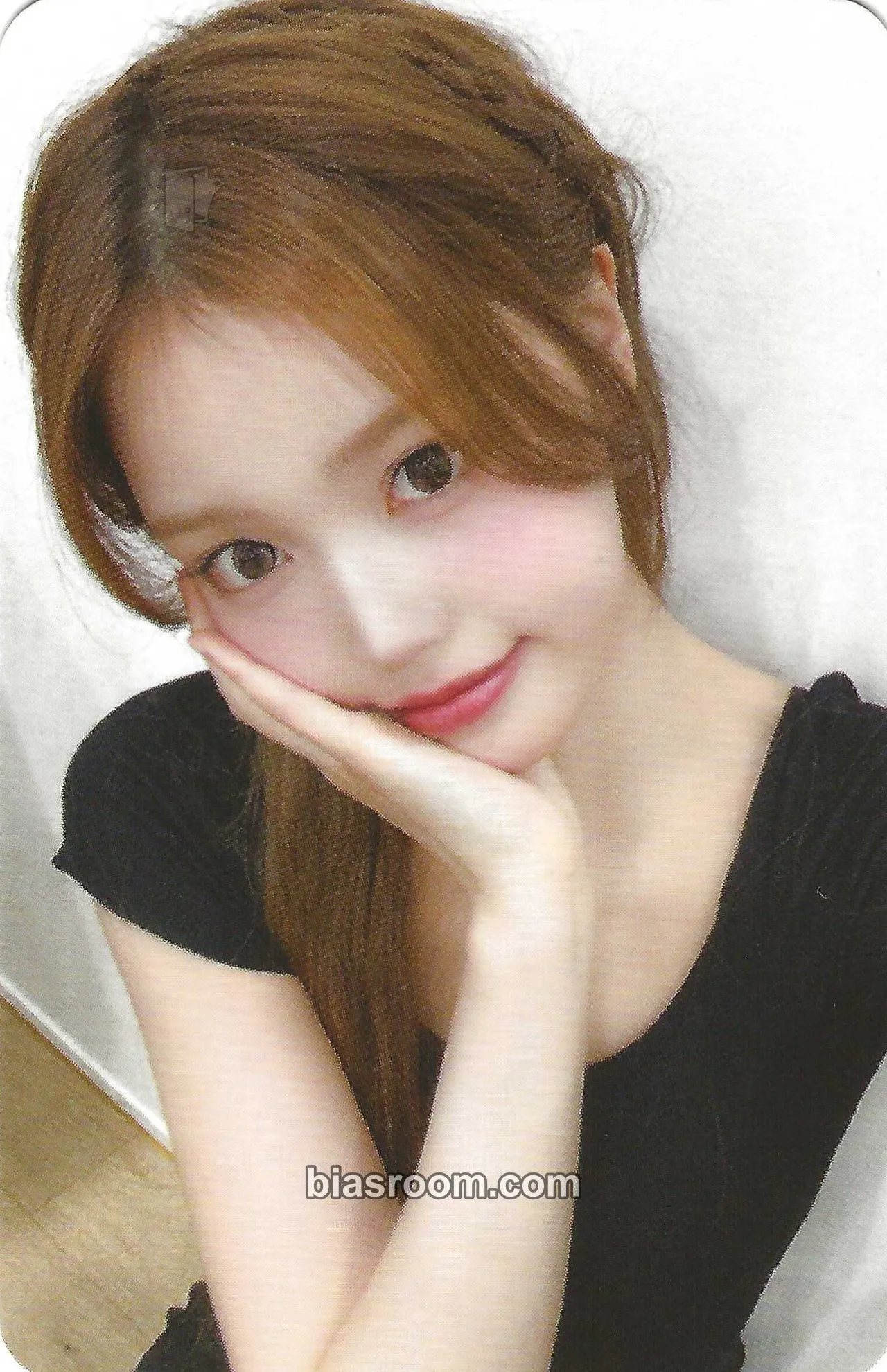 Jeong Saebi Not Just Pretty Photocard - izna - izna K-pop photocard