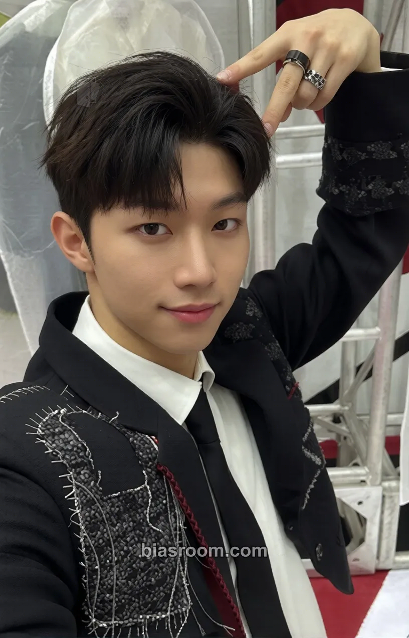 Hyunwoo HOUSE OF TRICKY : WATCH OUT Photocard - xikers - xikers K-pop photocard