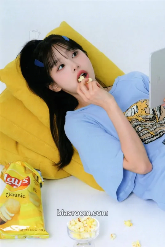 Chuu KKOTI 2nd Membership Photocard - Chuu K-pop photocard