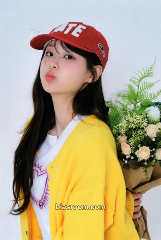 Chuu KKOTI 2nd Membership Photocard - Chuu K-pop photocard