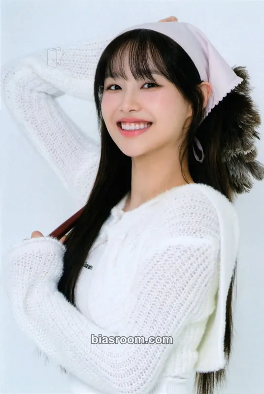 Chuu KKOTI 2nd Membership Photocard - Chuu K-pop photocard