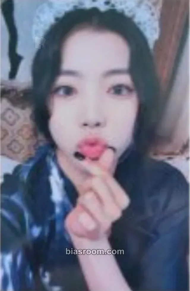 Queenz Eye - Damin - Queenz Table Album pob (pre-order benefit) fansign