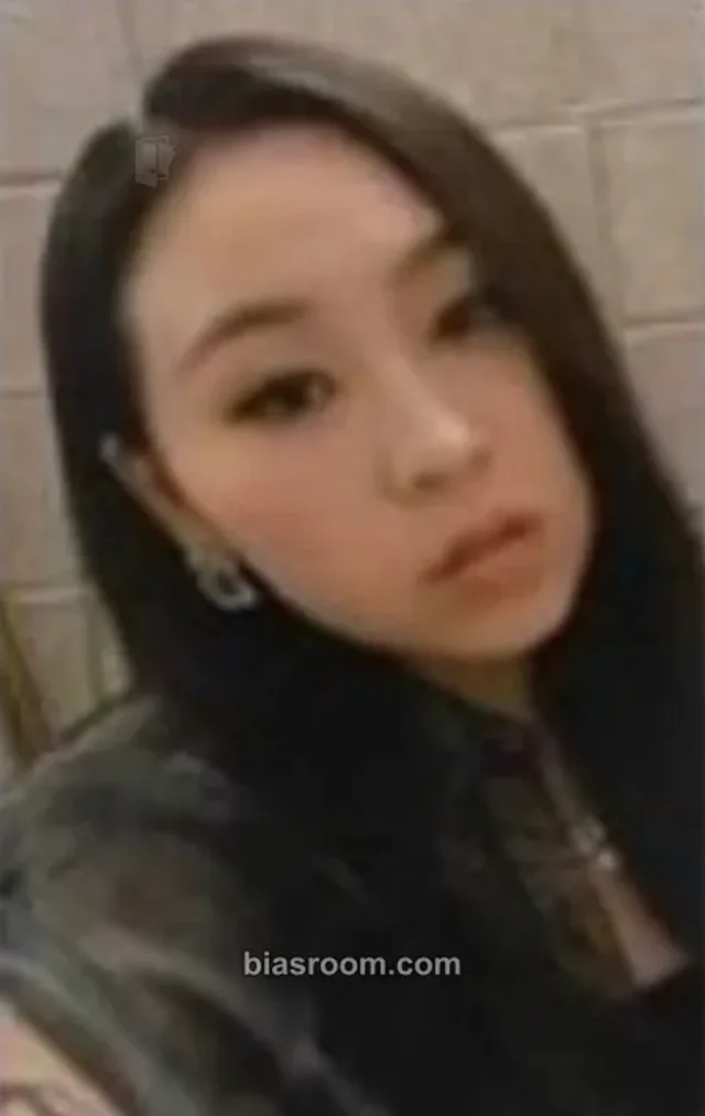Queenz Eye - Jenna - Queenz Table Album pob (pre-order benefit) fansign