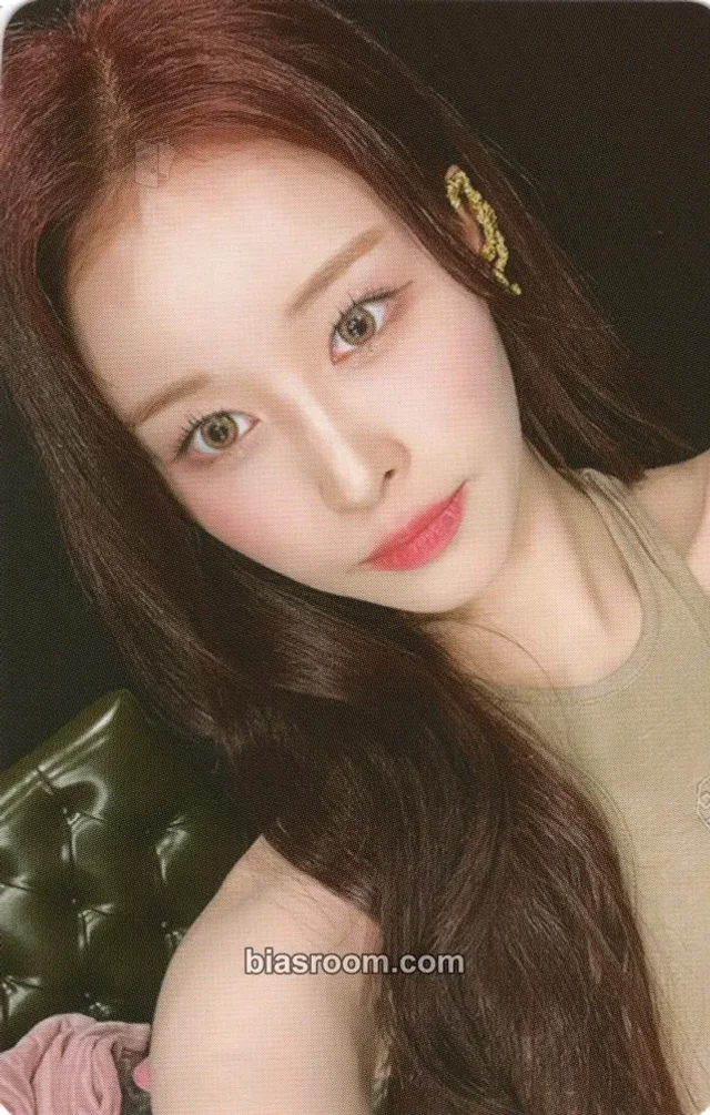 Narin Queenz Eye UNI-Q K-pop photocard