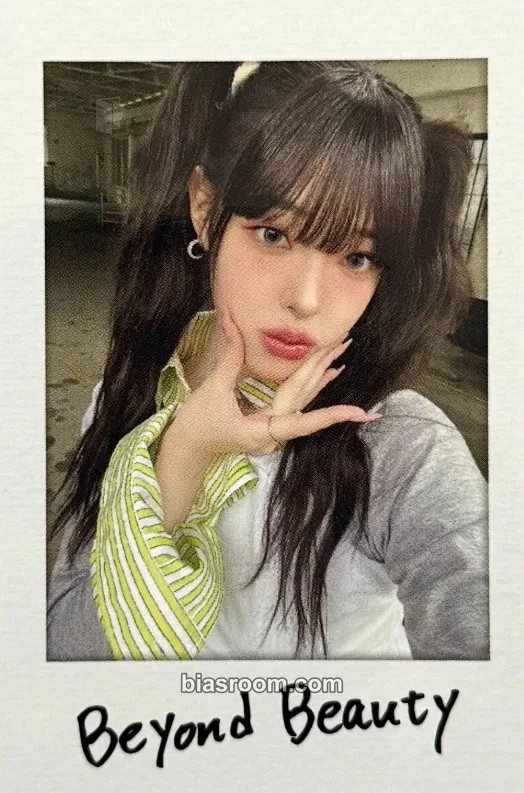 Lynn Beyond Beauty Photocard - tripleS - tripleS K-pop photocard