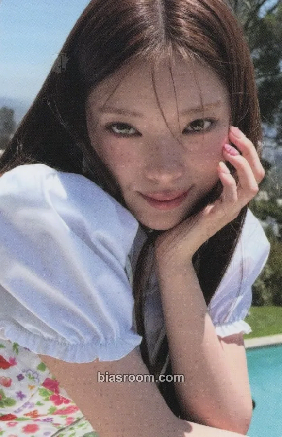 Himesha The A(e)nd Photocard - Cosmosy - Cosmosy K-pop photocard