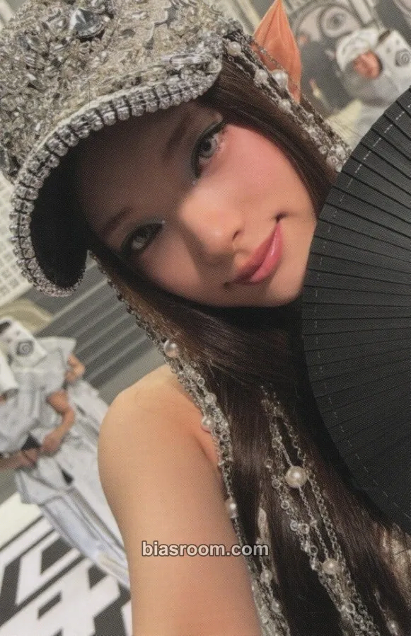 Himesha The A(e)nd Photocard - Cosmosy - Cosmosy K-pop photocard