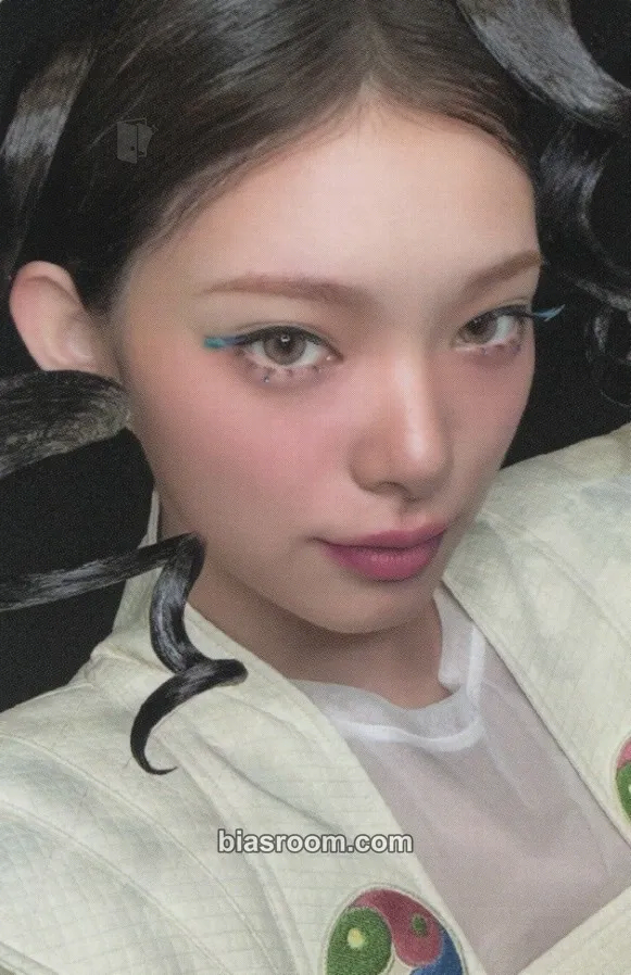 Himesha The A(e)nd Photocard - Cosmosy - Cosmosy K-pop photocard