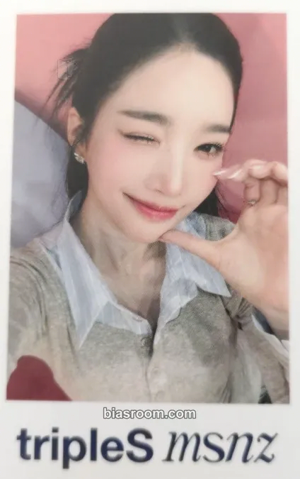 Yooyeon Beyond Beauty Photocard - tripleS - tripleS K-pop photocard