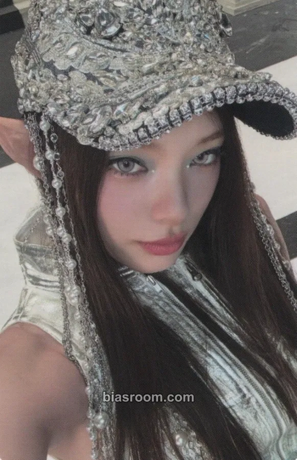 Himesha The A(e)nd Photocard - Cosmosy - Cosmosy K-pop photocard