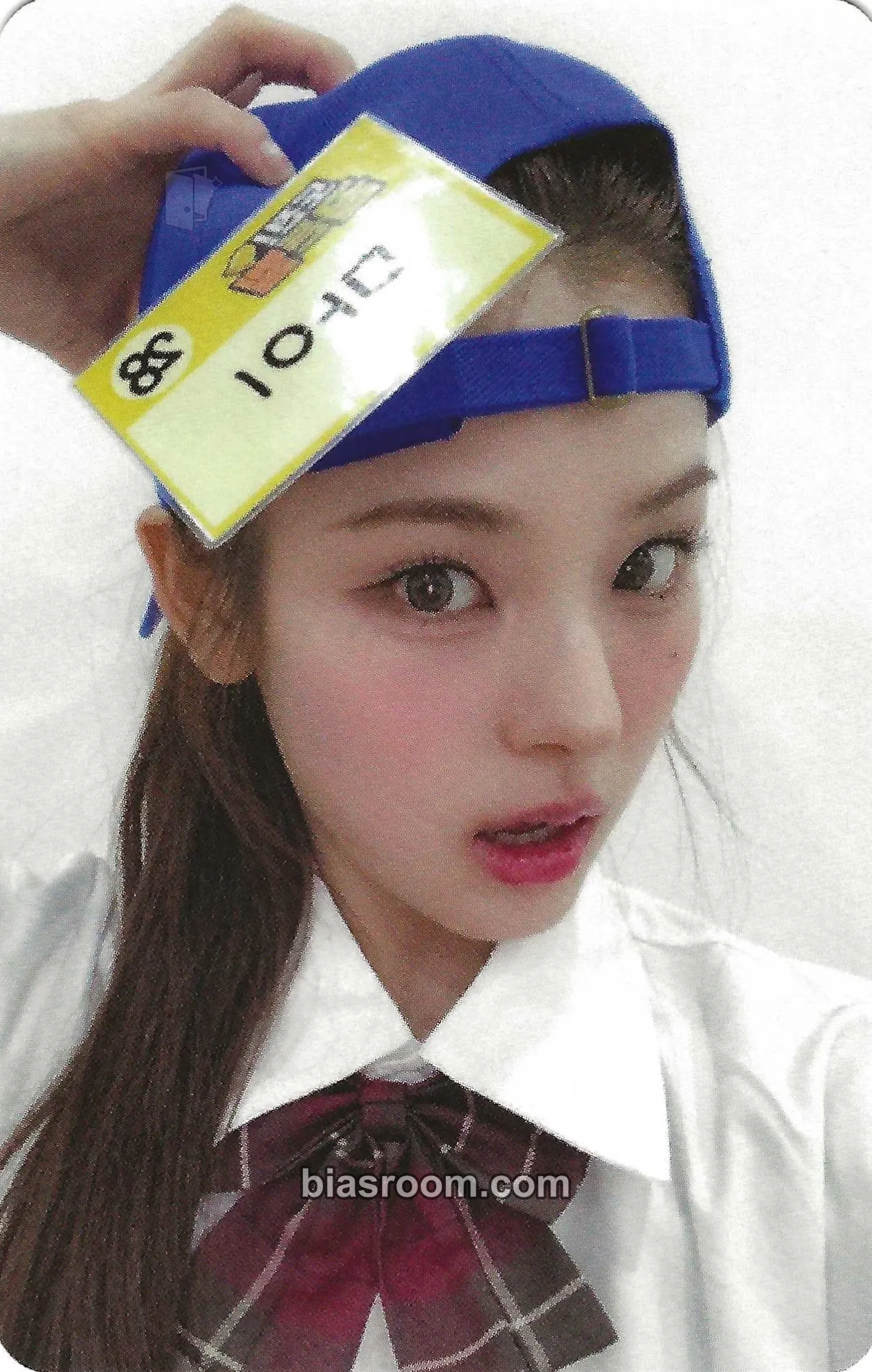 Mai Not Just Pretty Photocard - izna - izna K-pop photocard