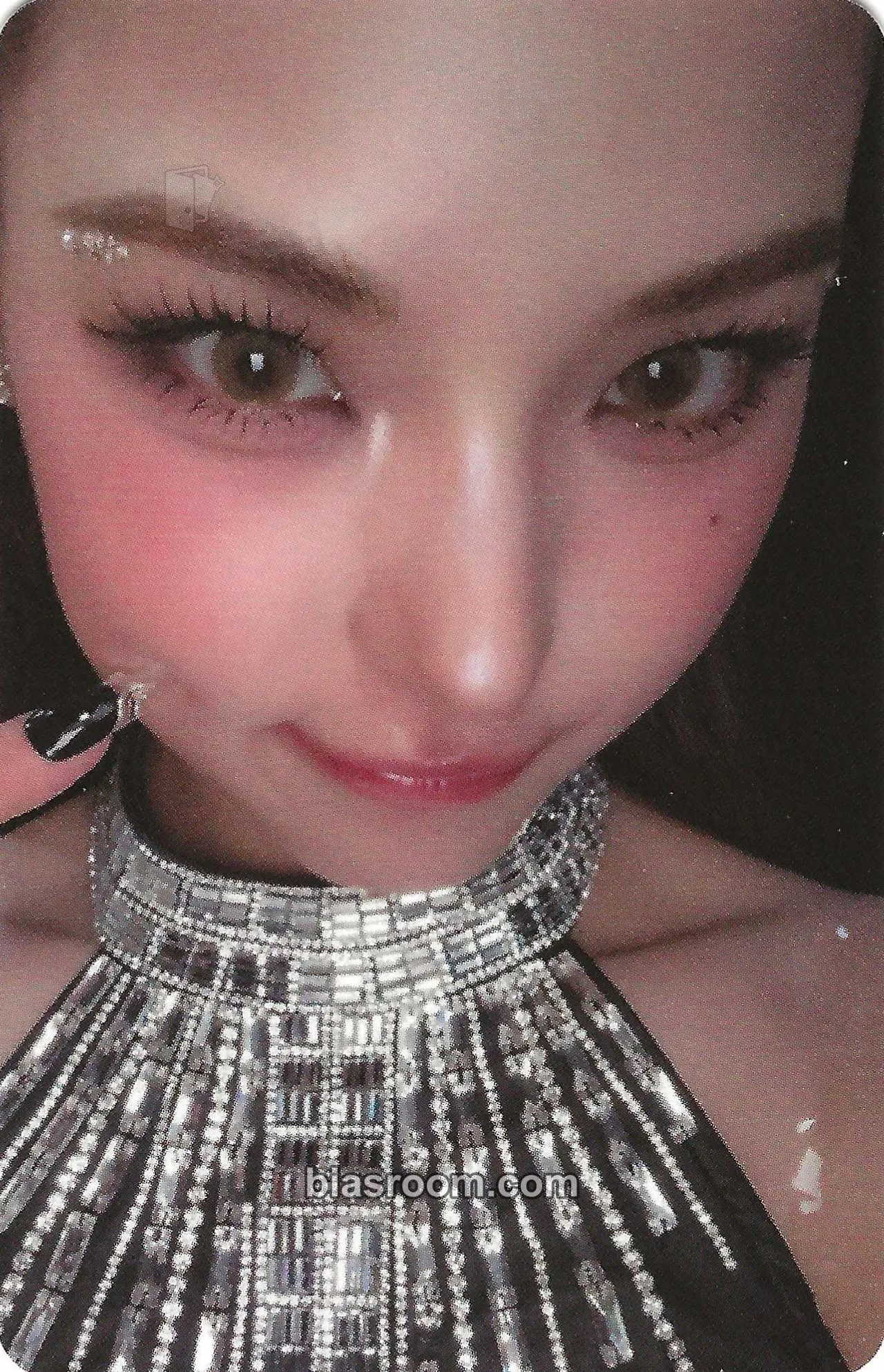 Mai Not Just Pretty Photocard - izna - izna K-pop photocard