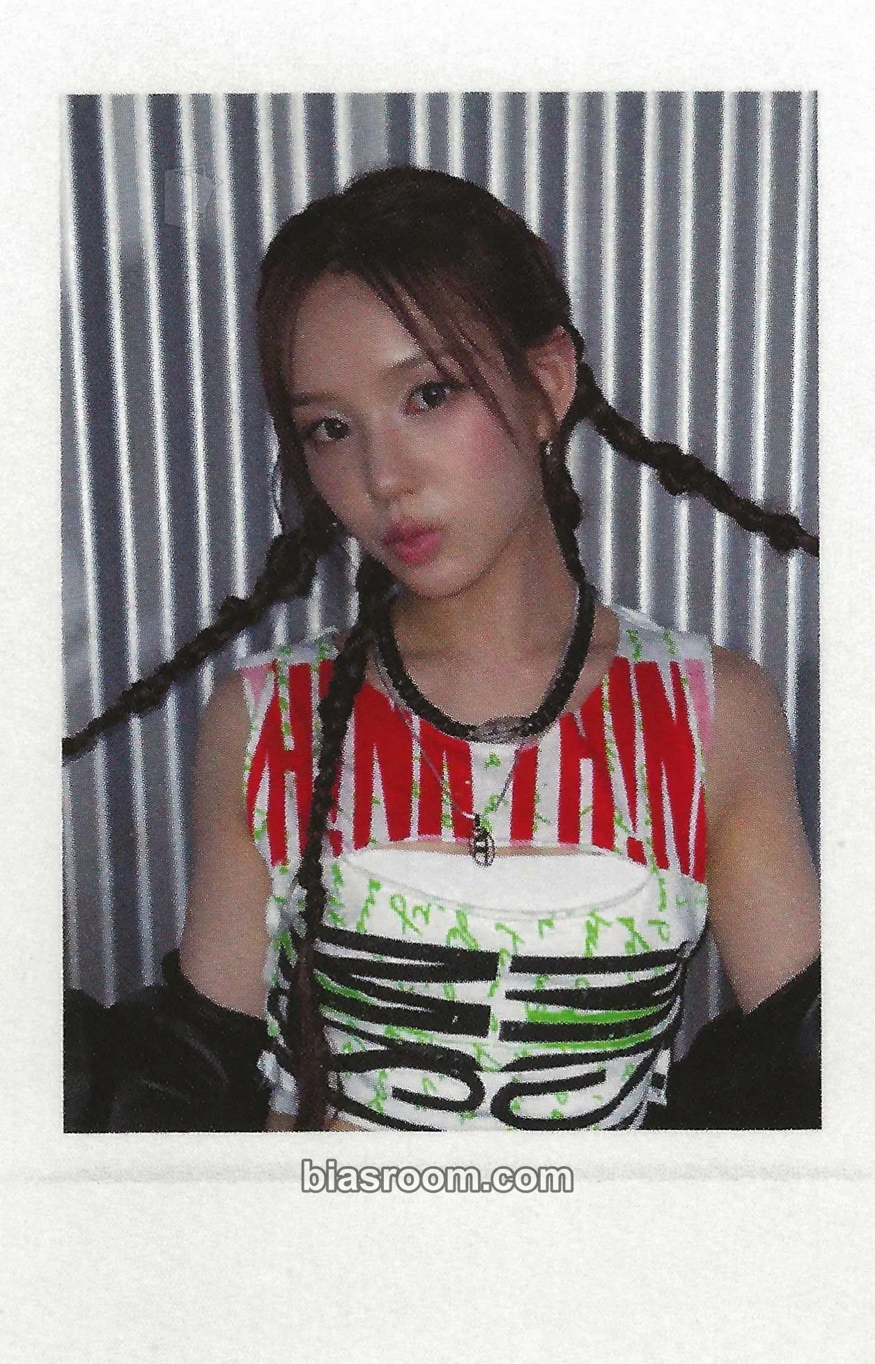 Ryu Sarang Not Just Pretty Photocard - izna - izna K-pop photocard