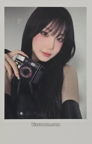 Nakyoung Beyond Beauty Photocard - tripleS - tripleS K-pop photocard