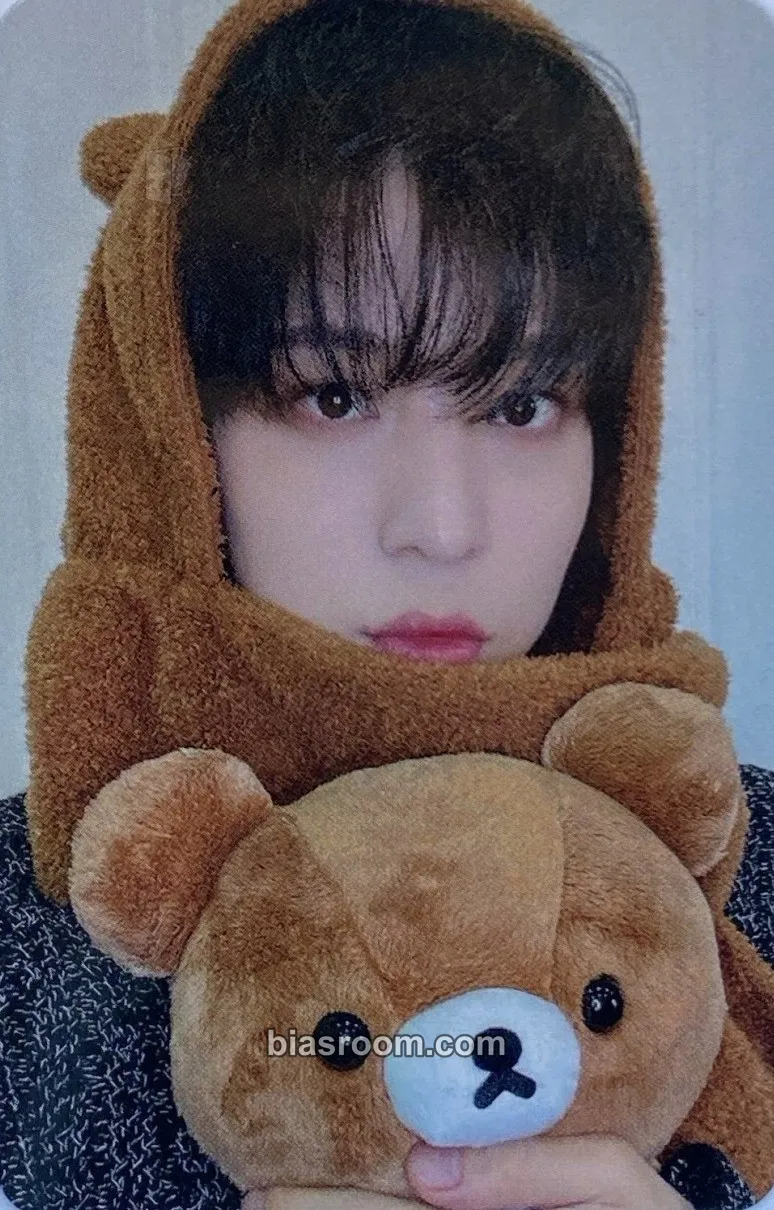 Yunho GOLDEN HOUR : Part.3 Photocard - ATEEZ - ATEEZ K-pop photocard