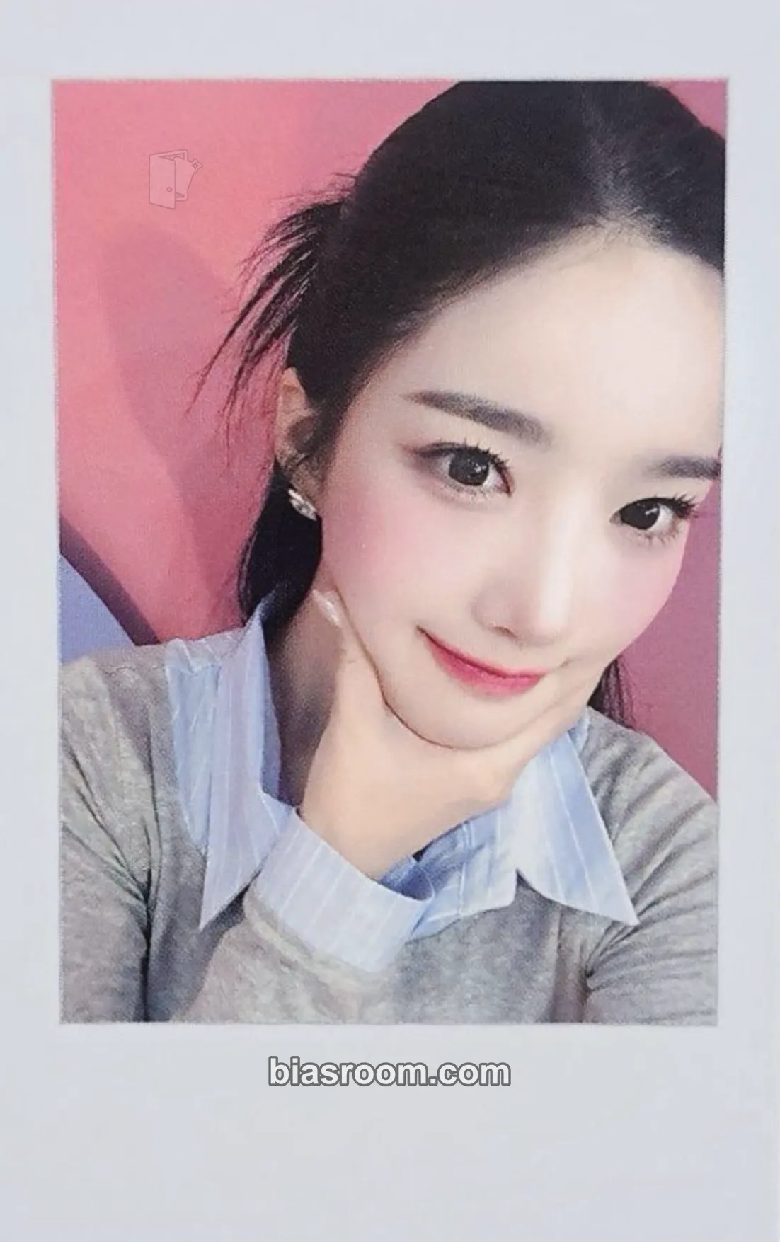 Yooyeon Beyond Beauty Photocard - tripleS - tripleS K-pop photocard