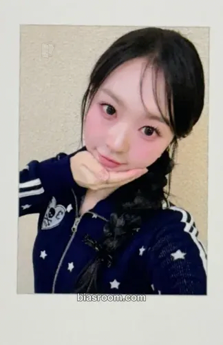 Soomin Beyond Beauty Photocard - tripleS - tripleS K-pop photocard